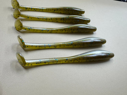 Mudminnow Flash – 4.5” Dirty Shad Paddle Tail Soft Plastic       (8-Pack)